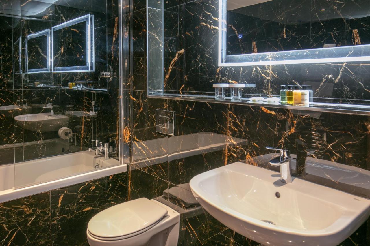 Best Western Hotel 99 Blackburn  Esterno foto